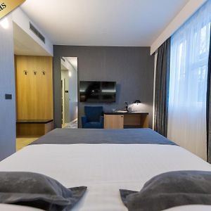 Camera con letto king size
